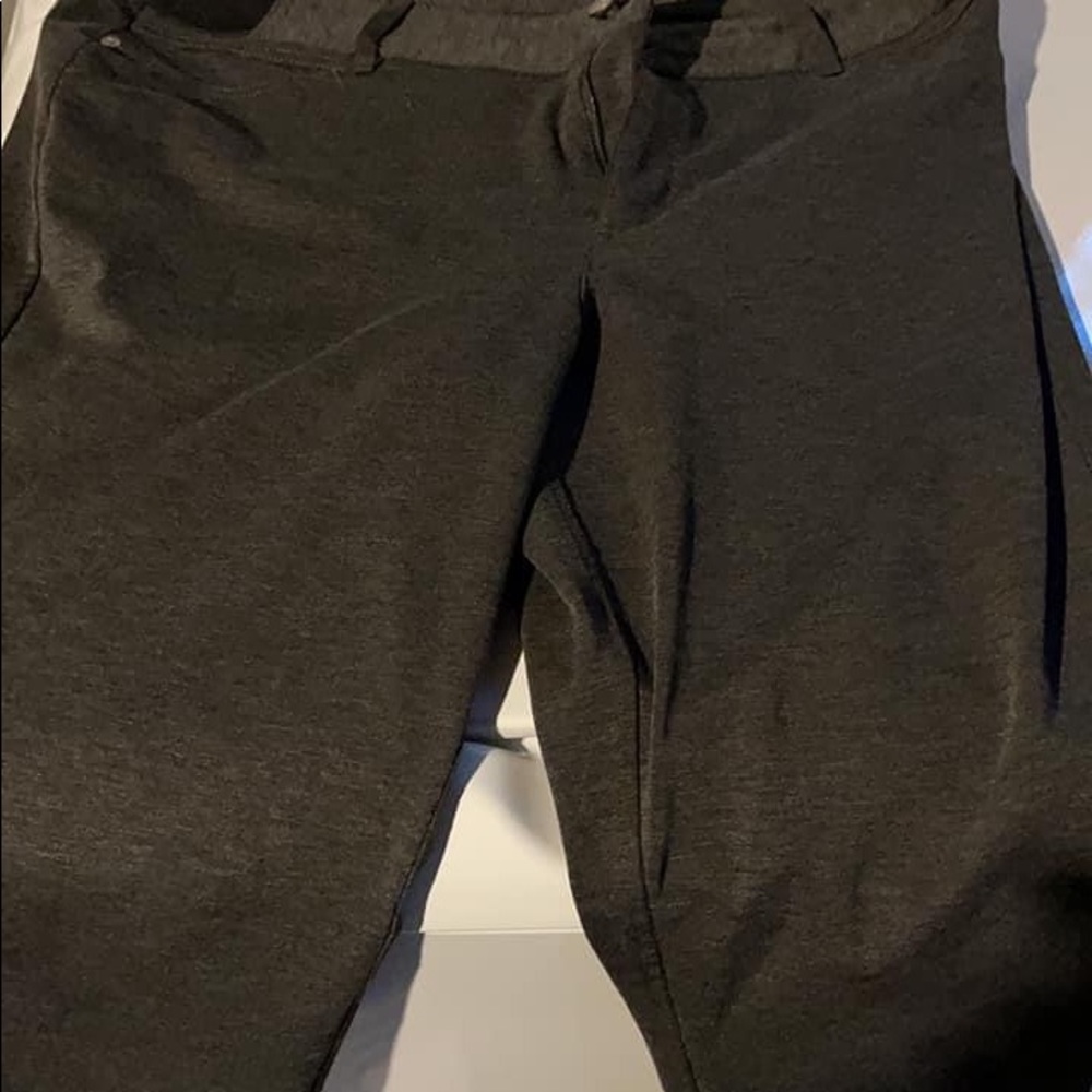 Simply Vera wang skinny dress pants size large
